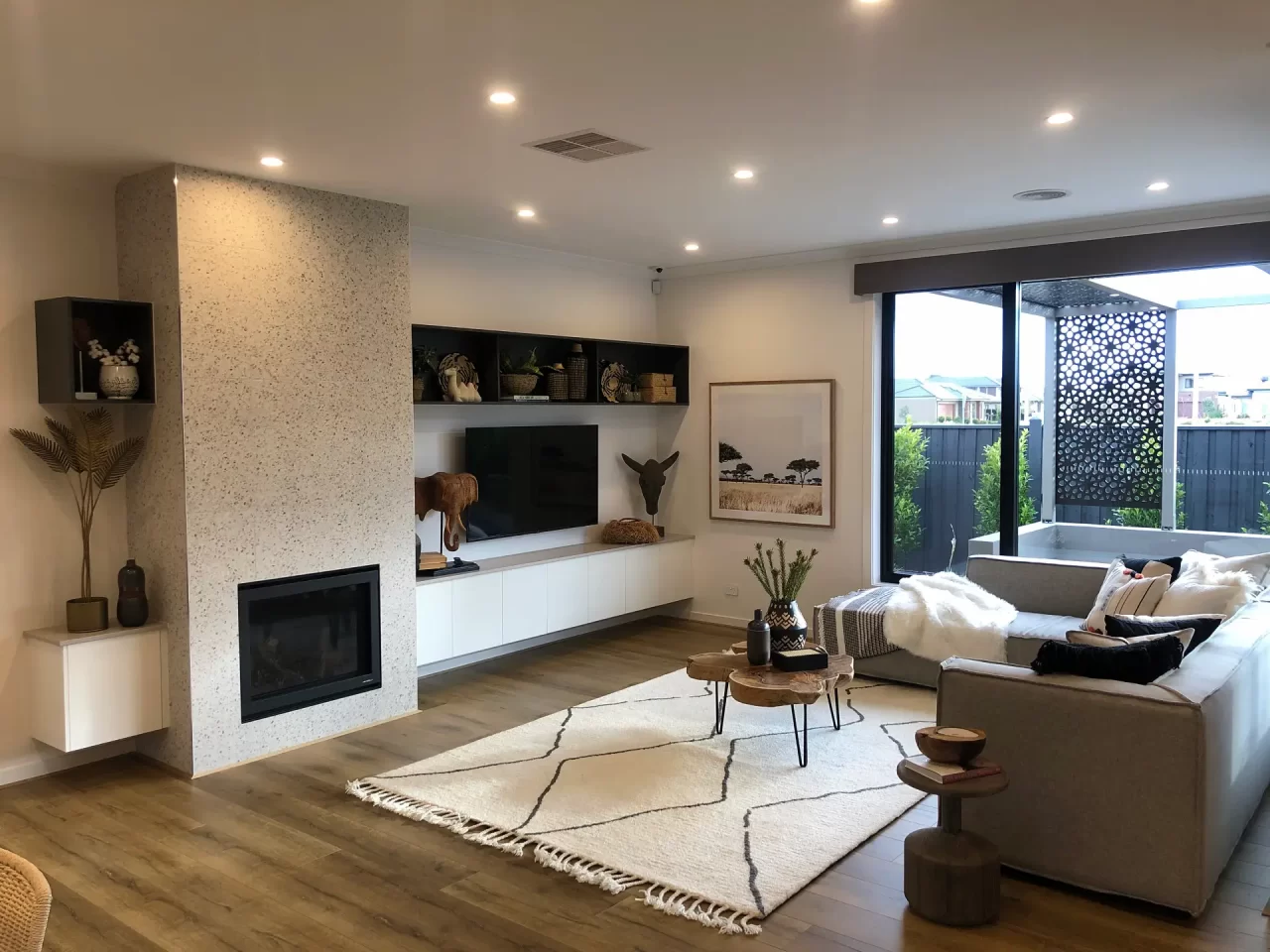 Entertainment Unit 2