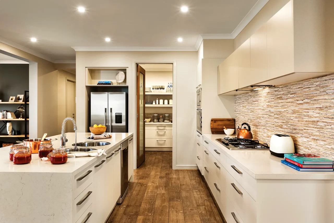 Kitchen 8